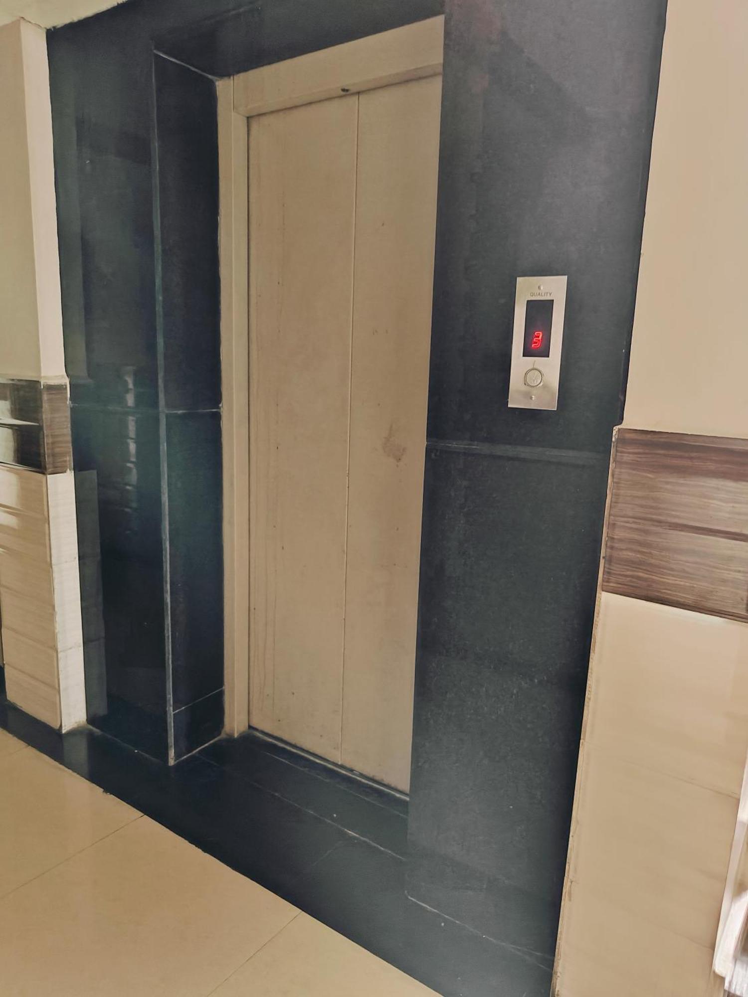 Green Wood Inn Mysore Near Palace 外观 照片